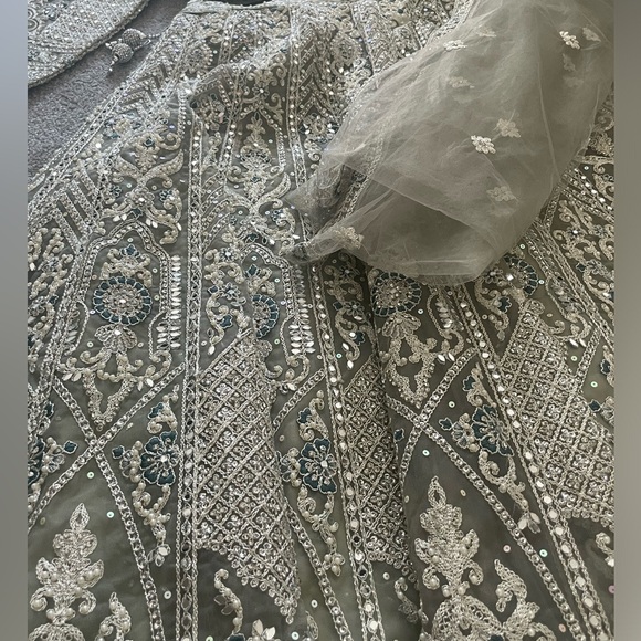 Lehenga Sage Green handwork - Picture 3 of 4